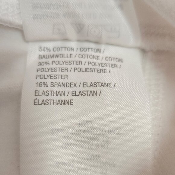 Wicked White Skort with Pockets Size Medium - Picture 7 of 11